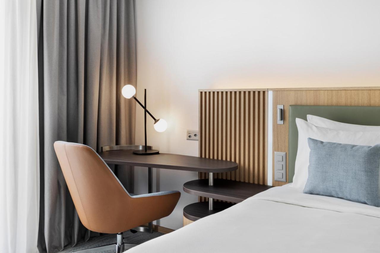 Courtyard By Marriott Biel Bienne Hotel Exterior foto