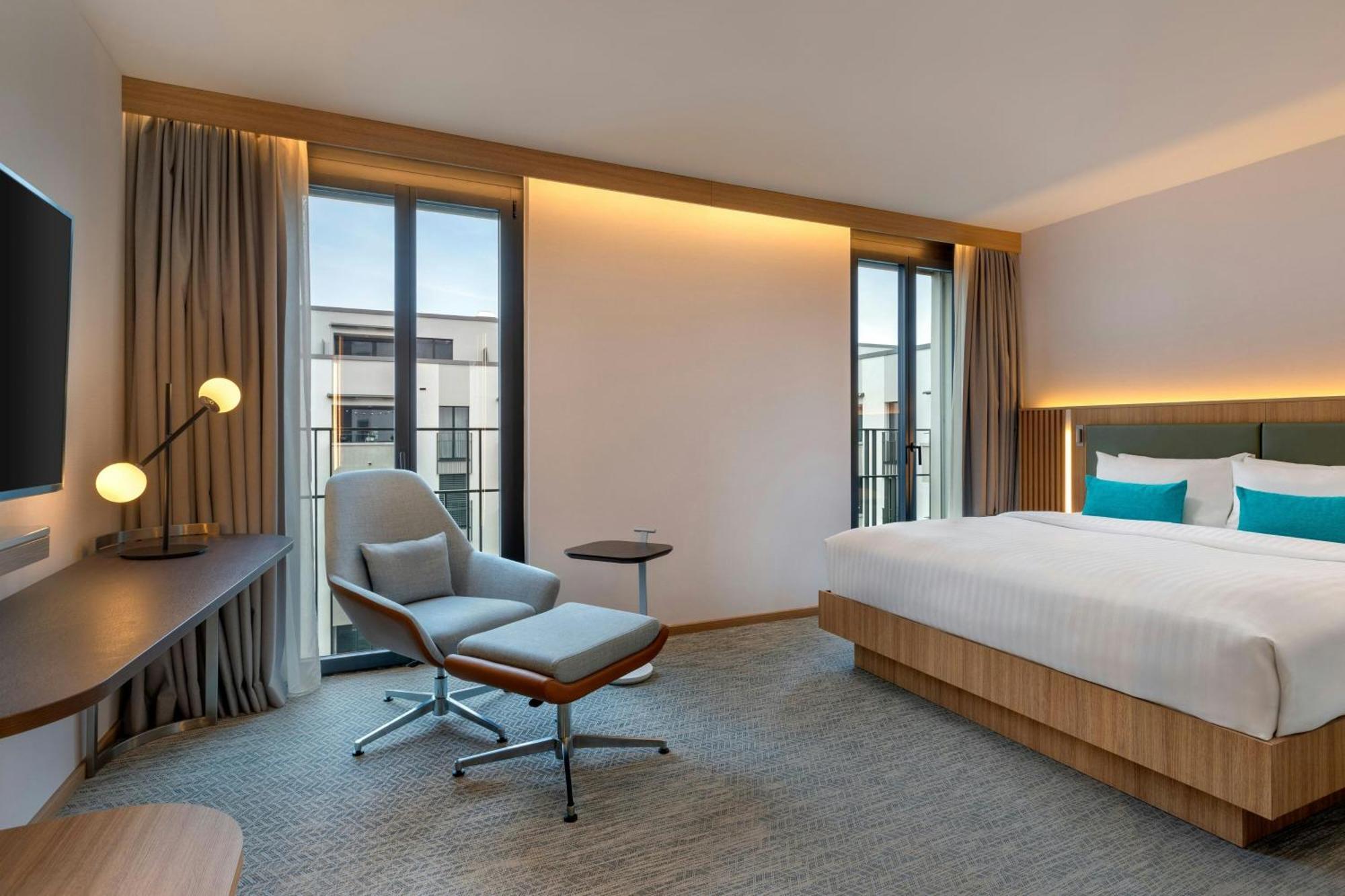 Courtyard By Marriott Biel Bienne Hotel Exterior foto