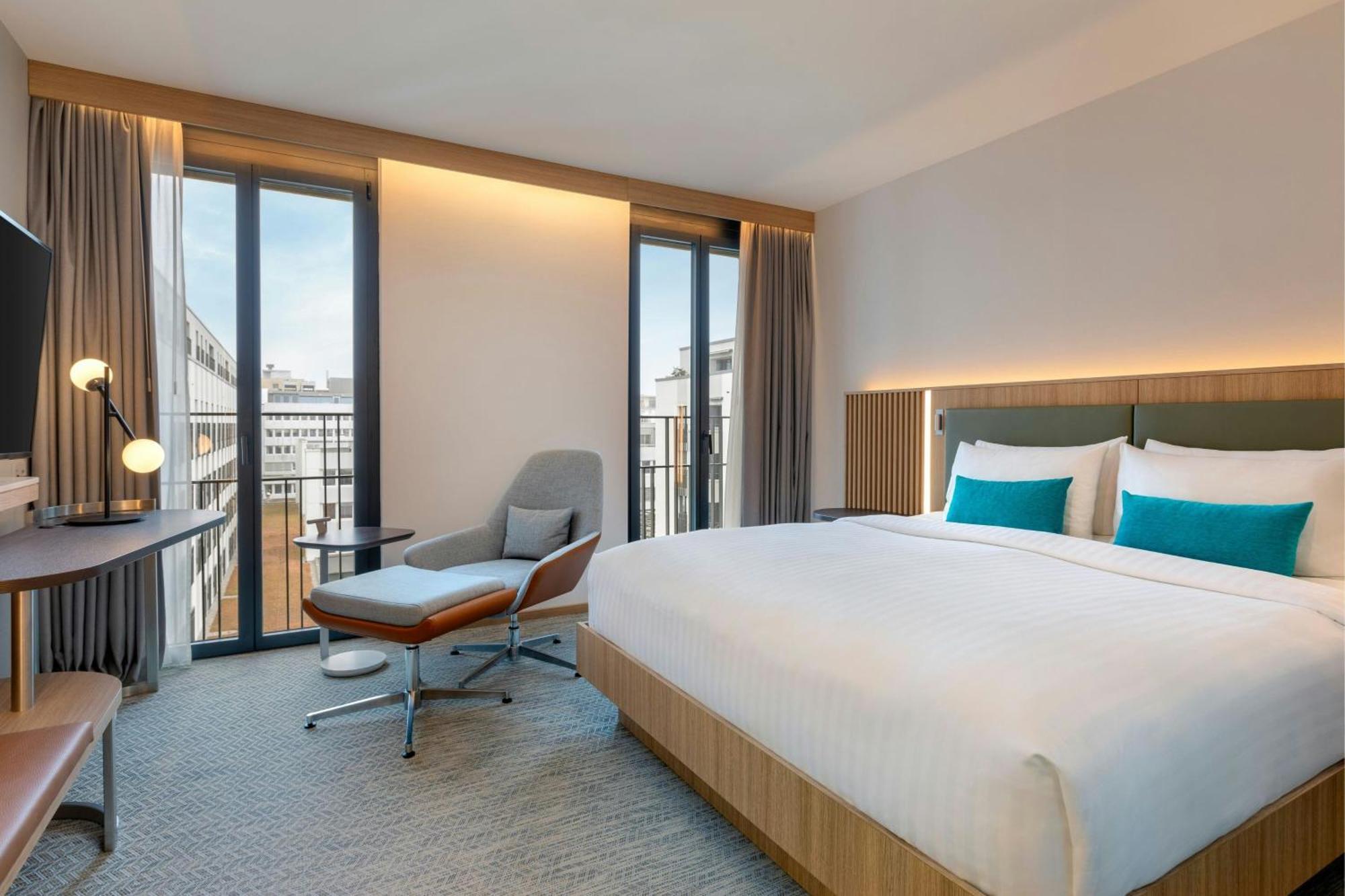 Courtyard By Marriott Biel Bienne Hotel Exterior foto