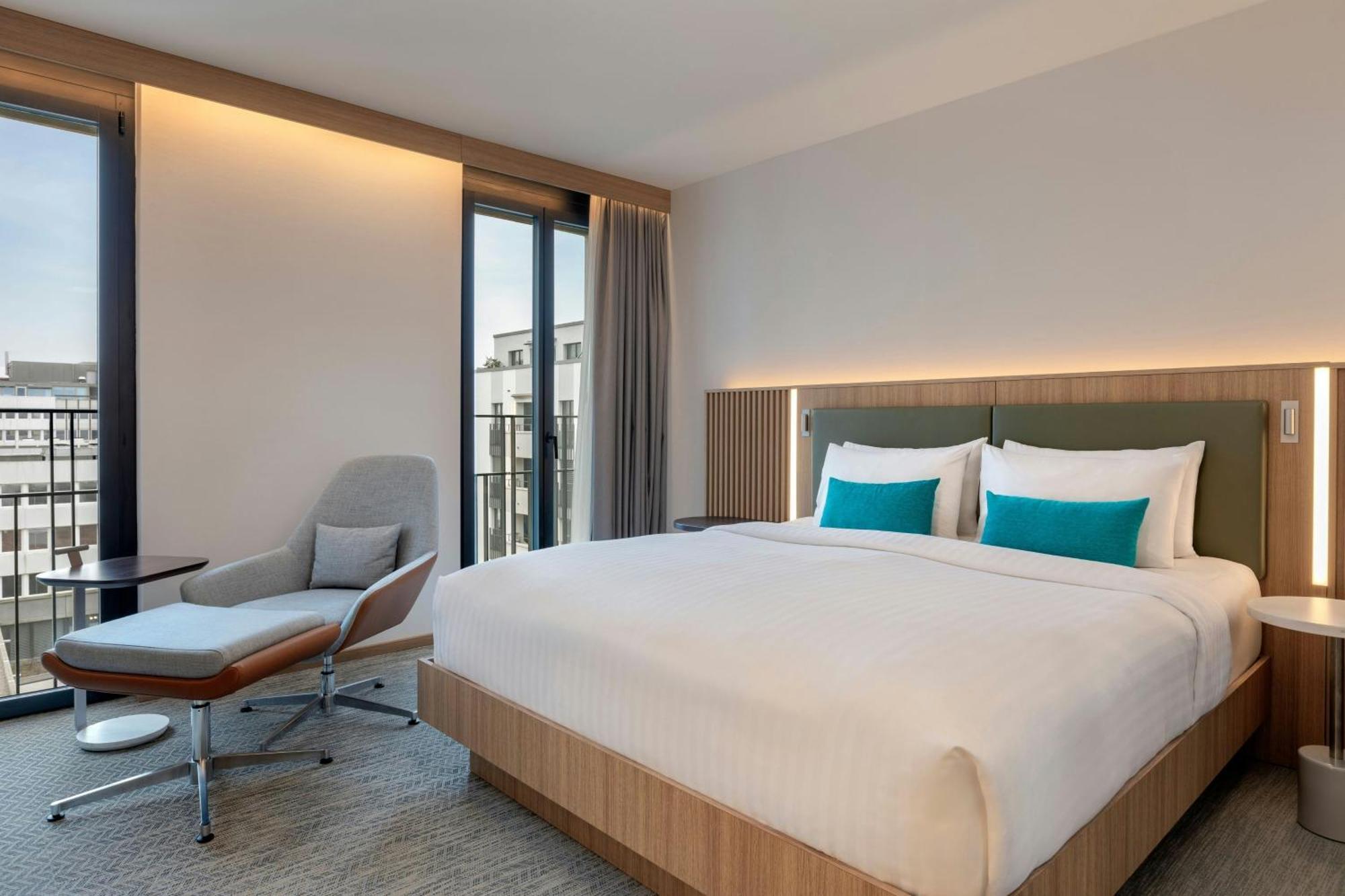 Courtyard By Marriott Biel Bienne Hotel Exterior foto
